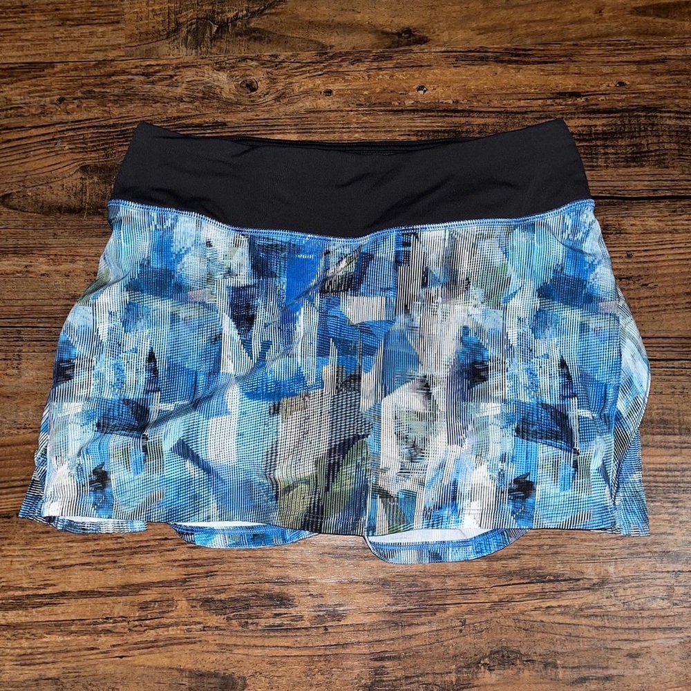 Lululemon play by the pleats skirt